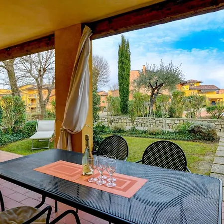 Borgo Del Torchio E6 Nyaraló