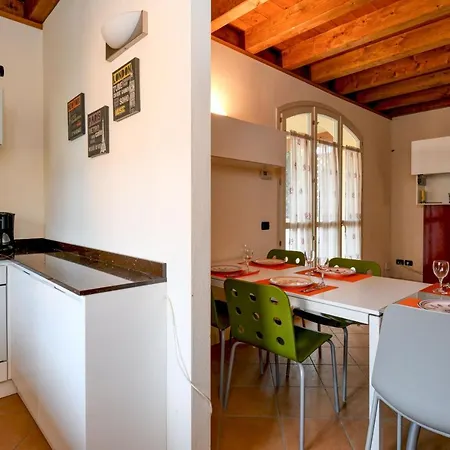 Borgo Del Torchio E6 Manerba del Garda